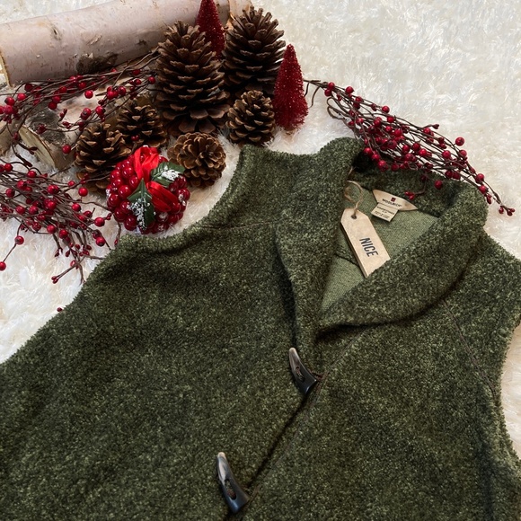 🪵🔥 WOOLRICH BOUCLÉ VEST - Picture 2 of 9